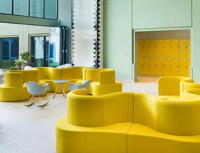 Commercial Interior Designer in Pune office design by Itakshii Architecture
